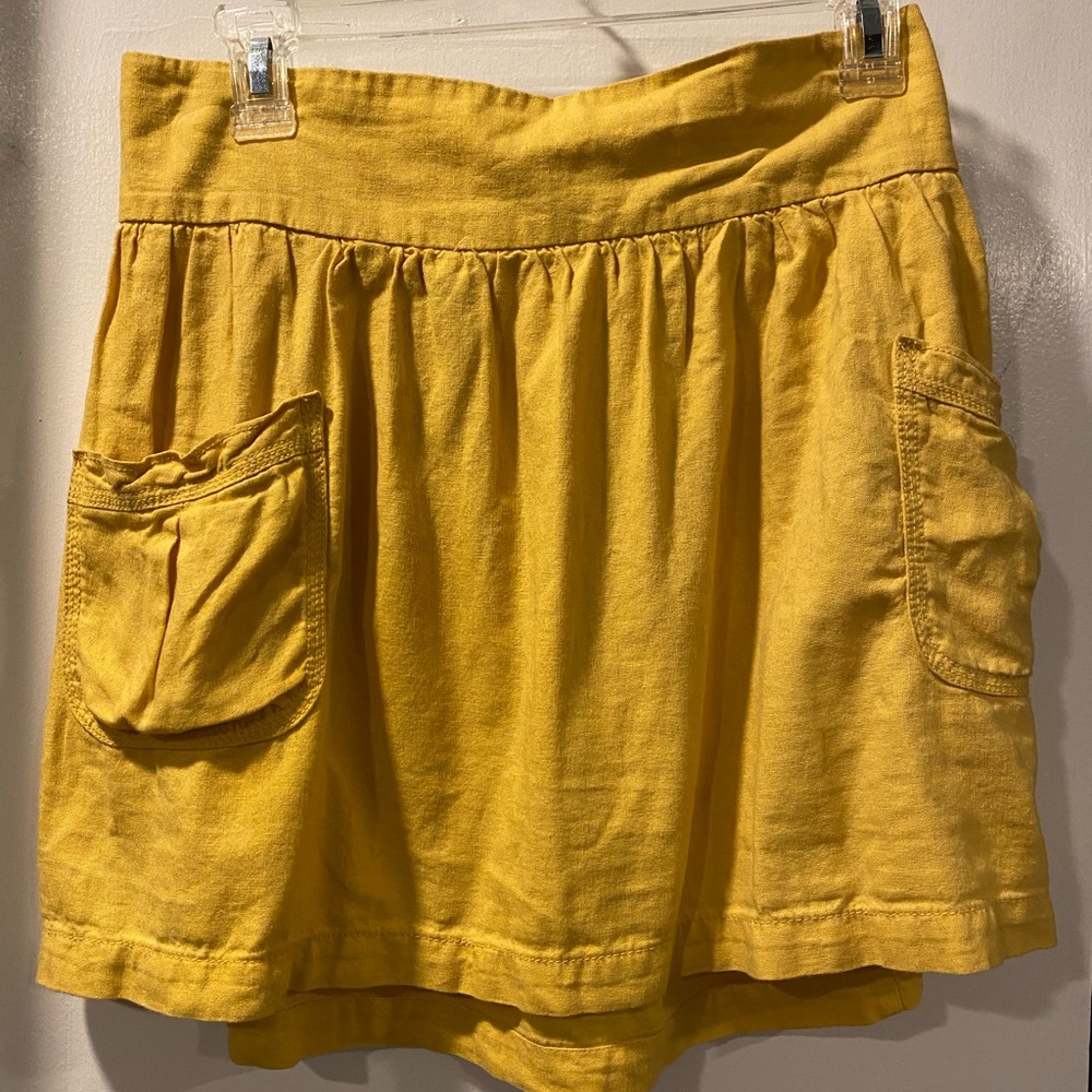 Yellow skirt